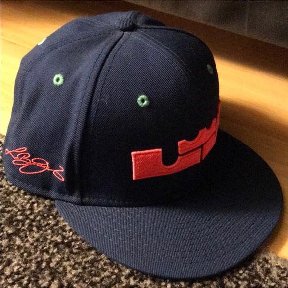 Lebron Baseball Cap - Picture 2 of 6